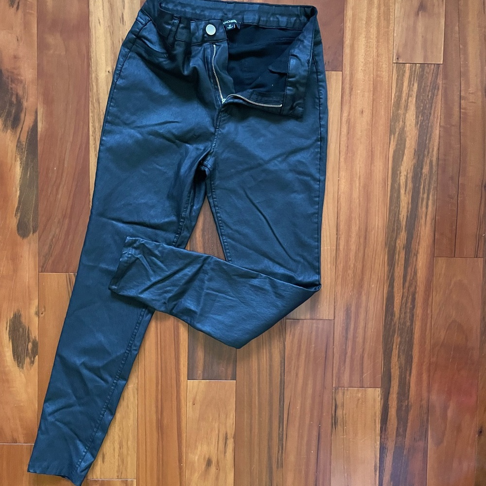 Faux leather leggings
